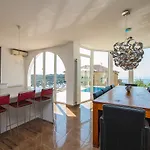 Gaudi By Interhome *