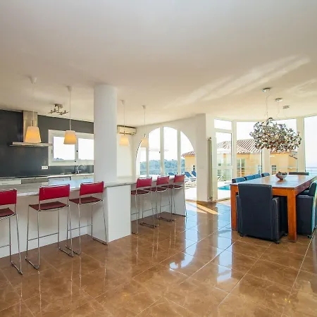 Gaudi By Interhome 别墅 滨海略雷特