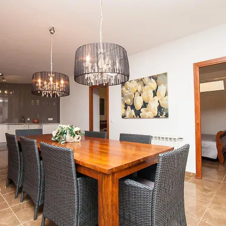 Gaudi By Interhome * 滨海略雷特