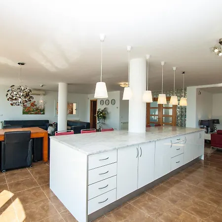 Gaudi By Interhome